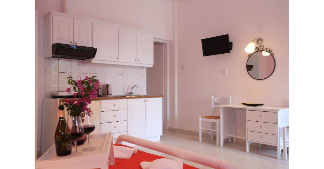 Athina Apartments Stoupa Ngoại thất bức ảnh